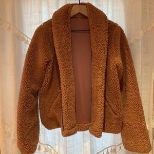 ALO YOGA Sherpa jacket XS